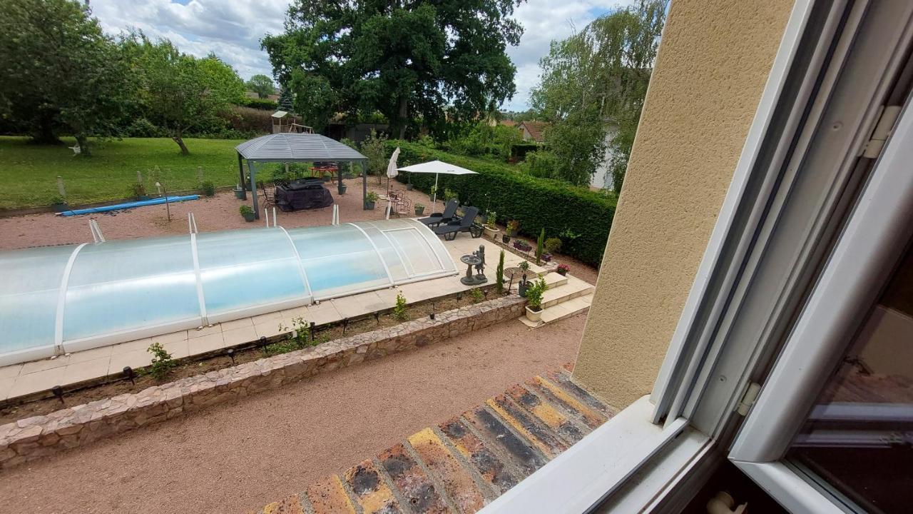 Colette Alain Maxime Bed & Breakfast Lapalisse Exterior photo